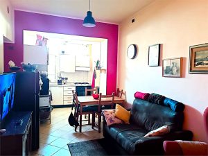 CASTELFERRETTI APPARTAMENTO + CORTE PRIVATA